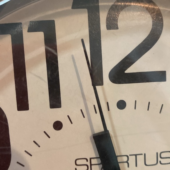 Spartas wall clock. Black. Quartz. Vintage. Good condition - Picture 4 of 6